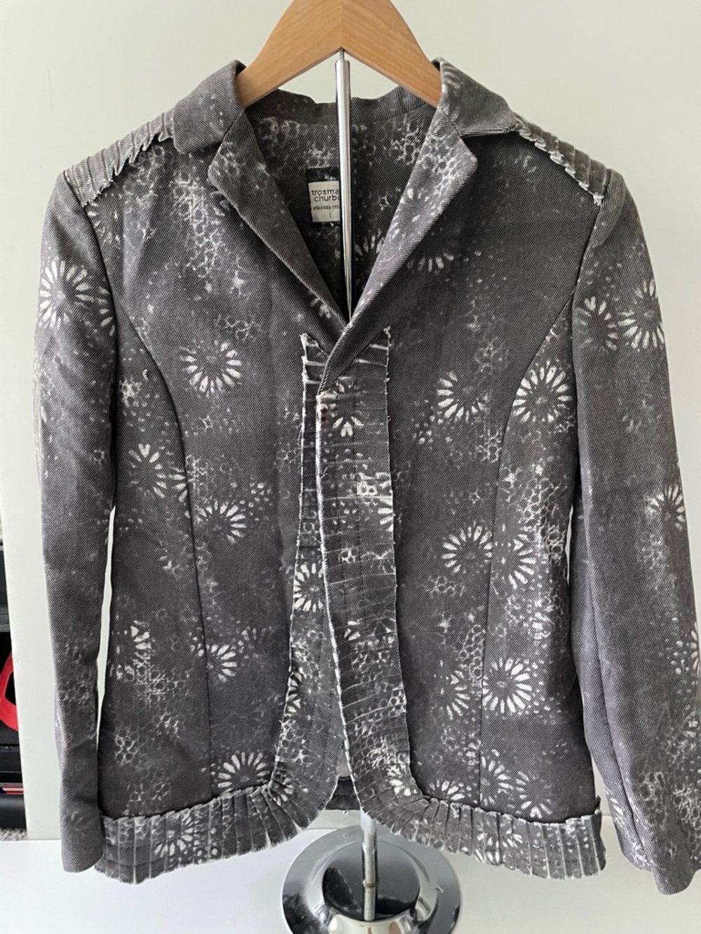 Trosman Churba, Gray Patterned Women's Blazer, Jacket - Unique Textured Design